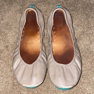 Tieks in Taupe
